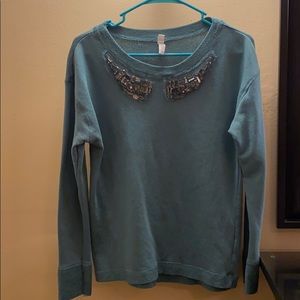 Swear shirt, teal, long sleeve, sz L, bead design